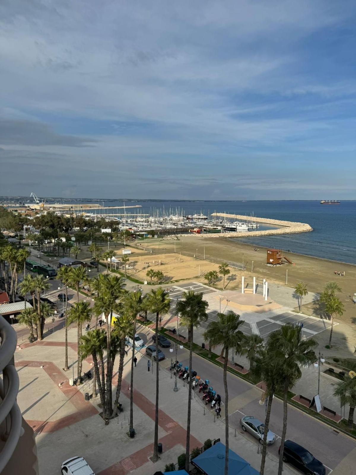 11 Suites - Golden Sunrise Suite Larnaca Exteriör bild